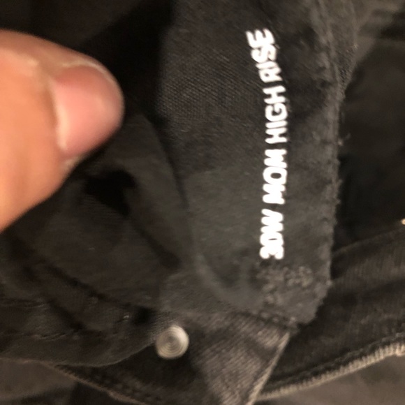 BDG Shorts - Picture 2 of 3